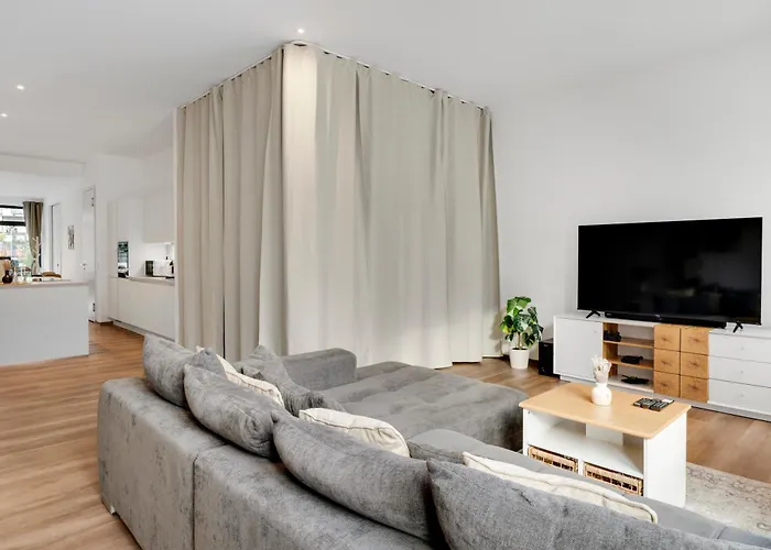 Urbanes City-loft Fuer 4 Mit Parkplatz Appartamento Schwerte